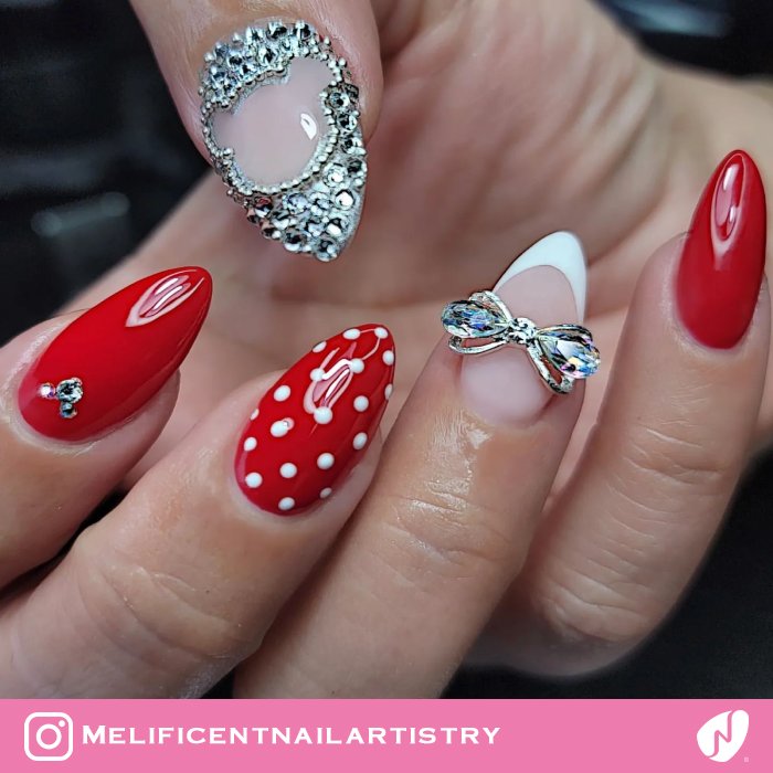 Minnie Mouse Polka Dot Nails